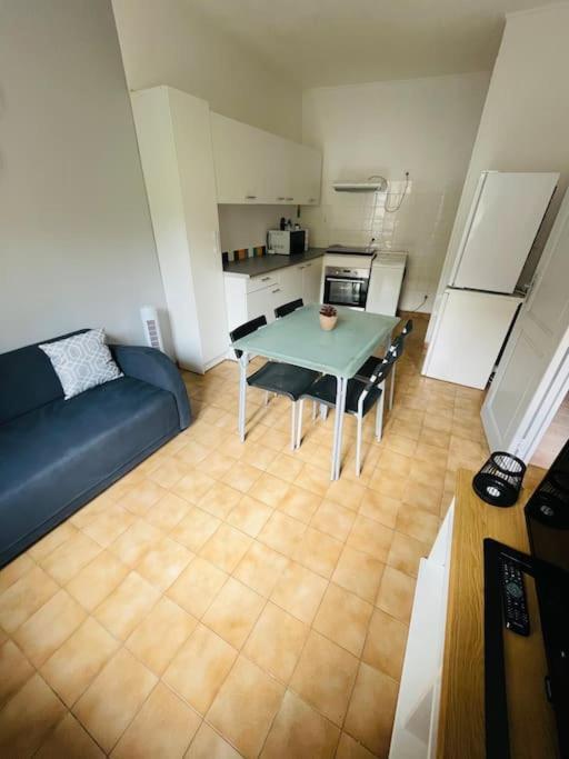 Chez Leo I - Appartement T2 Proche Tricastin Боллен Экстерьер фото
