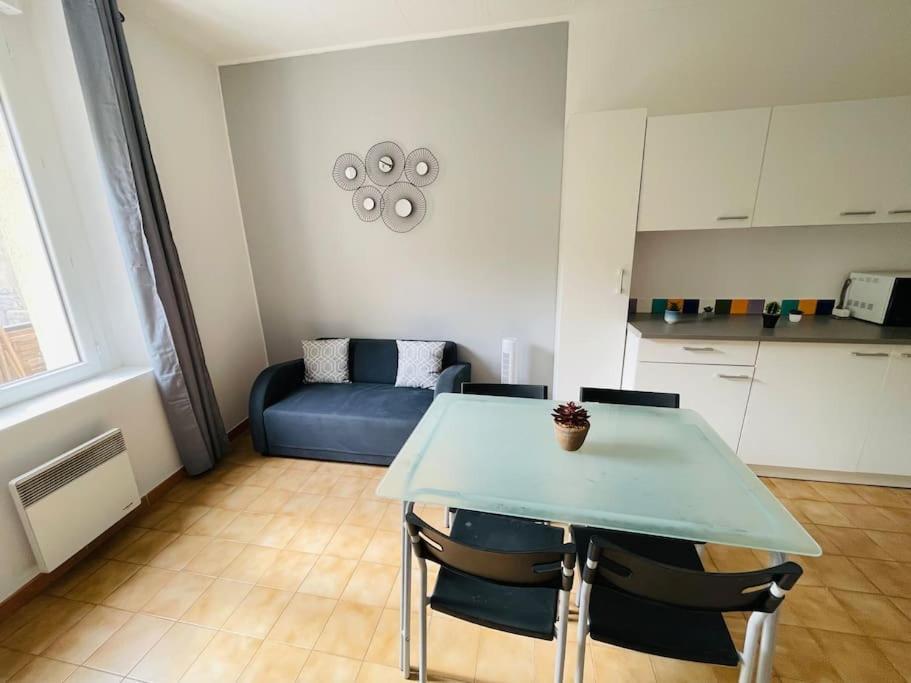 Chez Leo I - Appartement T2 Proche Tricastin Боллен Экстерьер фото